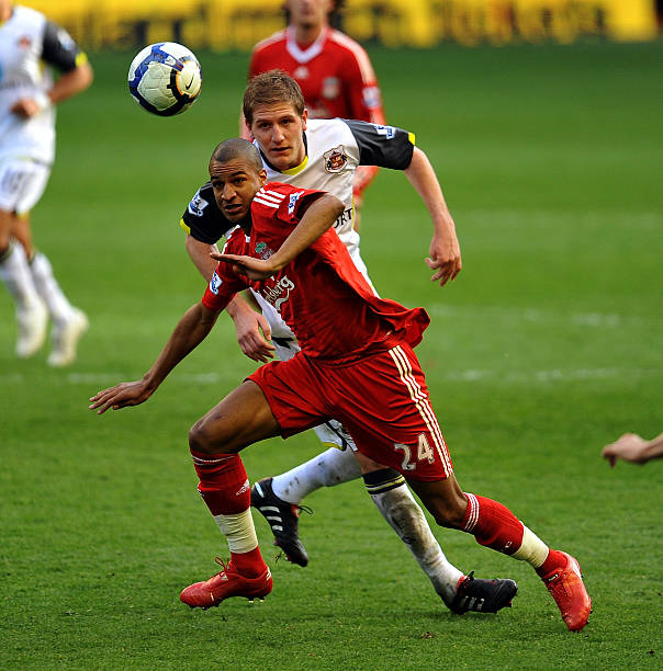 他并未将矛 他并未将矛